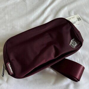 Lululemon UBC Everywhere Belt Bag - Cassis